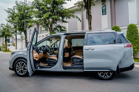 Inside the Luxury MPV