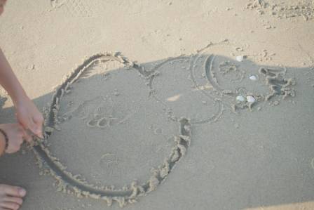 Easy Sand Art for Beginners